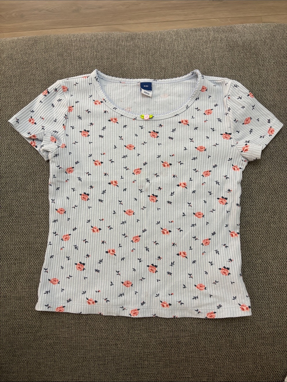Girls Light Blue Floral Ribbed Tee with Pink Rose Print size M (8)